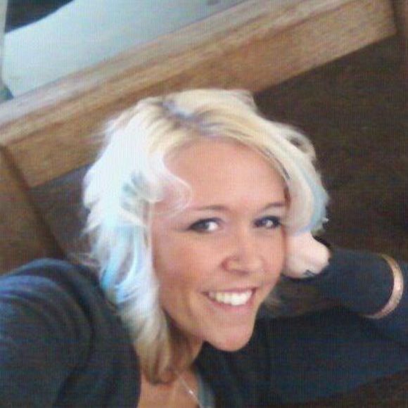 Meet your Posher, Robbi - Picture 1 of 1